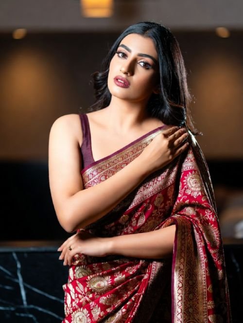 Nisha Vasant Vihar Call Girl